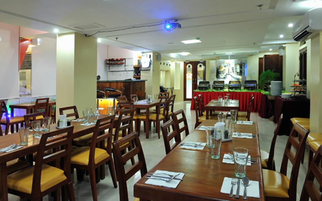 Wellcome Hotel Cebu Exterior foto